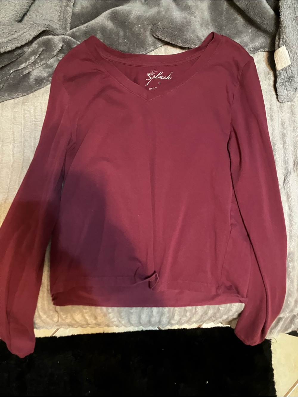 Splash Long Sleeve V-Neck Top in Burgundy Plum